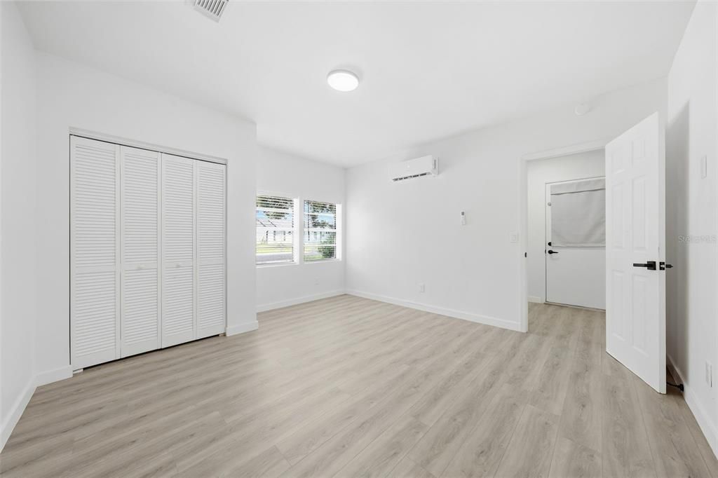 For Rent: $2,600 (4 beds, 3 baths, 2306 Square Feet)