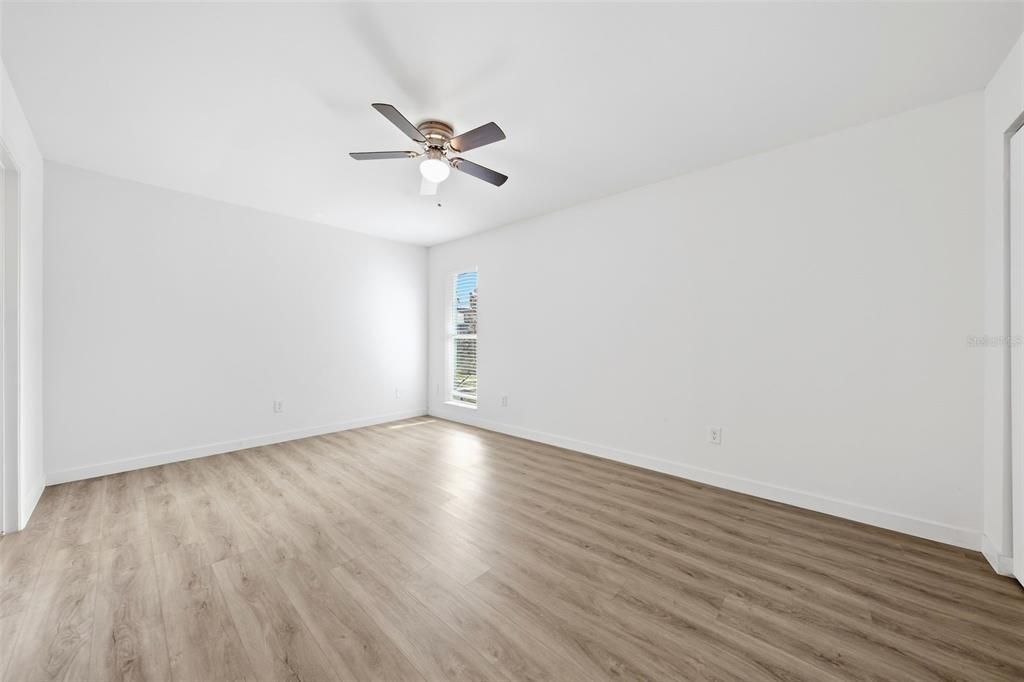 For Rent: $2,600 (4 beds, 3 baths, 2306 Square Feet)