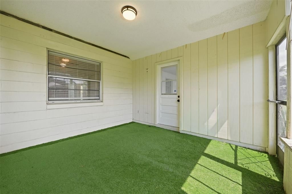 For Rent: $2,600 (4 beds, 3 baths, 2306 Square Feet)