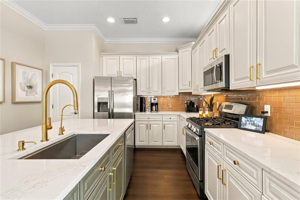 For Sale: $850,000 (4 beds, 3 baths, 2651 Square Feet)