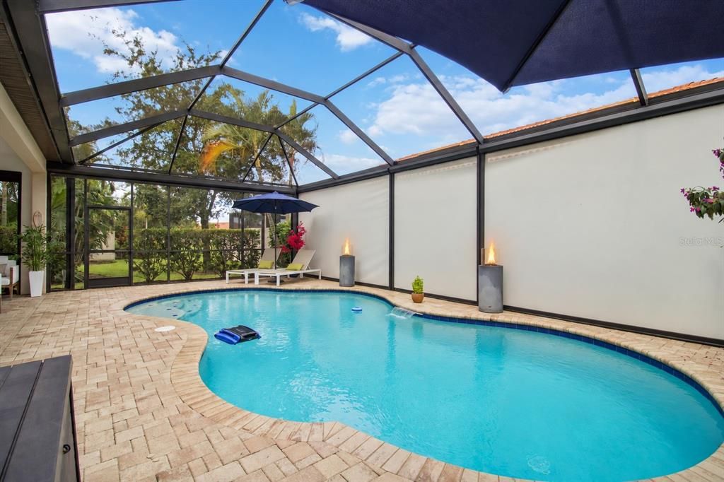 For Sale: $850,000 (4 beds, 3 baths, 2651 Square Feet)