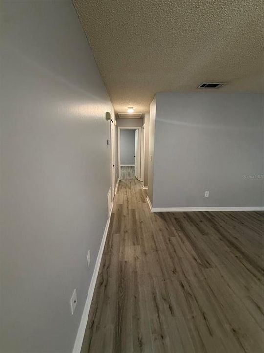 For Rent: $2,100 (4 beds, 2 baths, 2079 Square Feet)