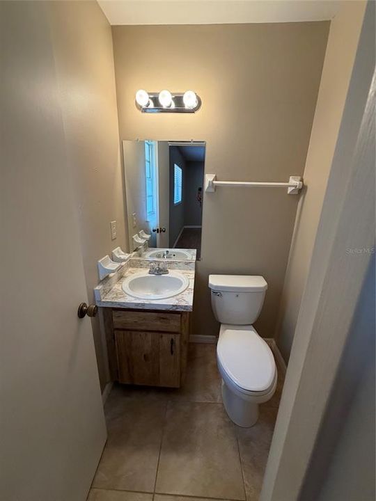 For Rent: $2,100 (4 beds, 2 baths, 2079 Square Feet)