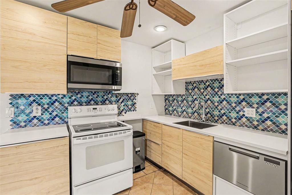 En Venta: $175,000 (2 camas, 1 baños, 1215 Pies cuadrados)