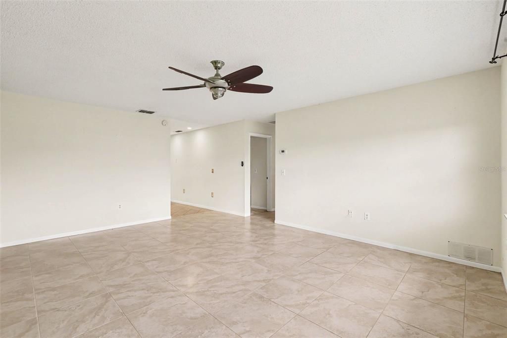 En Venta: $175,000 (2 camas, 1 baños, 1215 Pies cuadrados)