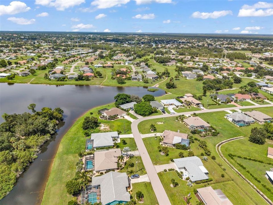 Active With Contract: $374,900 (3 beds, 2 baths, 1644 Square Feet)