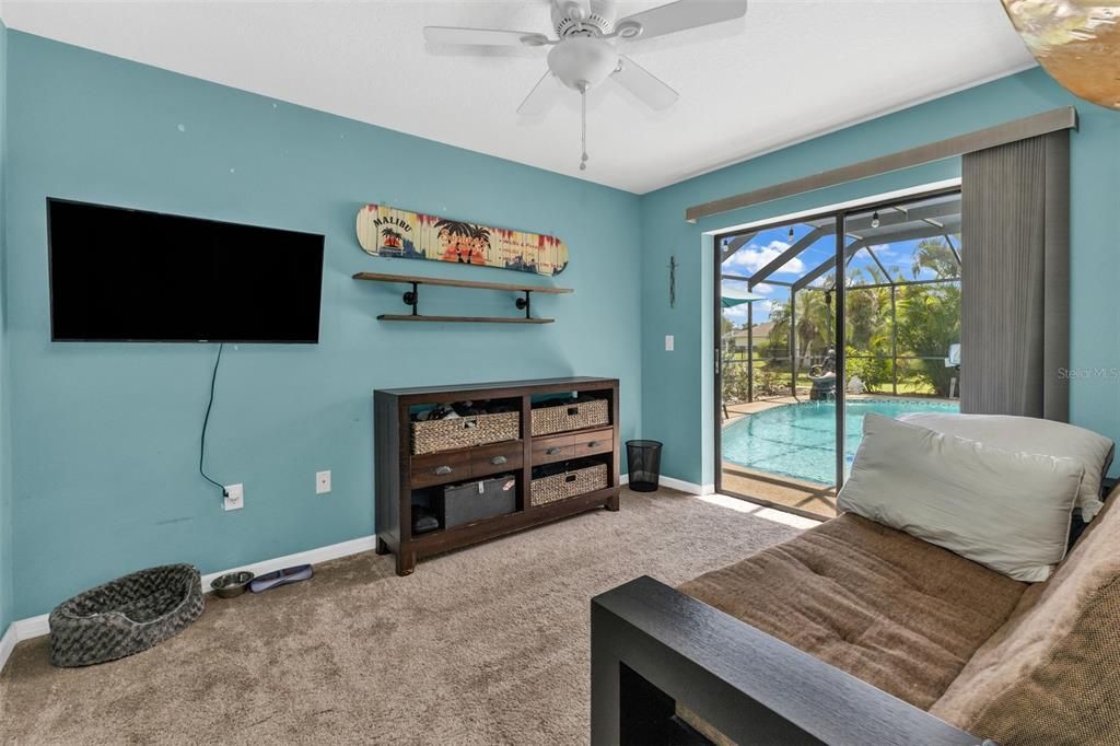 Active With Contract: $374,900 (3 beds, 2 baths, 1644 Square Feet)