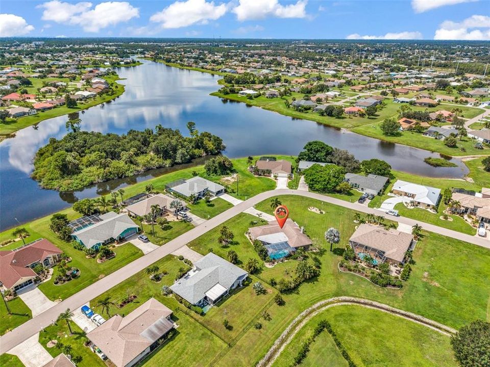 Active With Contract: $374,900 (3 beds, 2 baths, 1644 Square Feet)