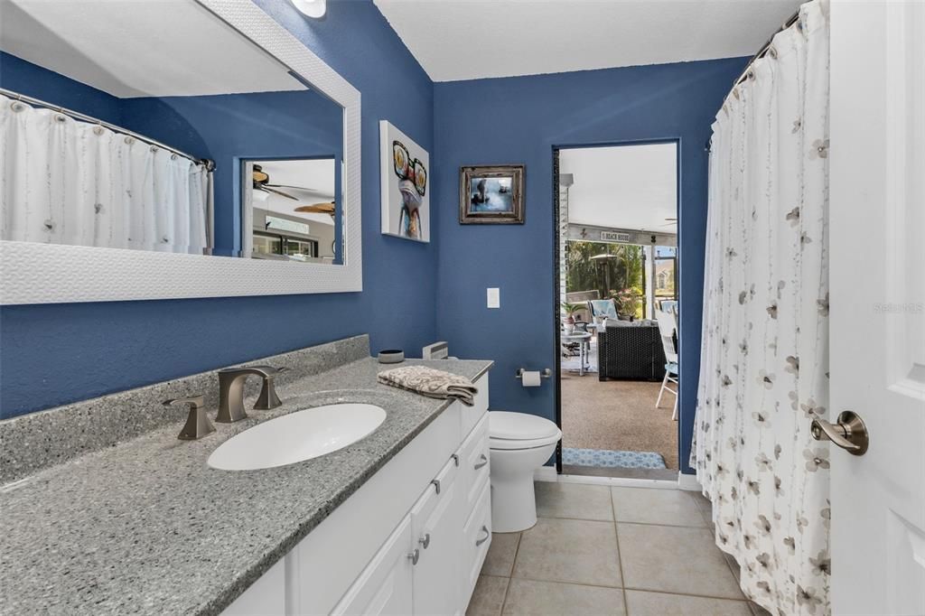 Active With Contract: $374,900 (3 beds, 2 baths, 1644 Square Feet)