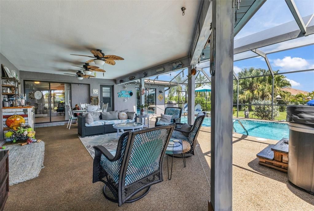 Active With Contract: $374,900 (3 beds, 2 baths, 1644 Square Feet)