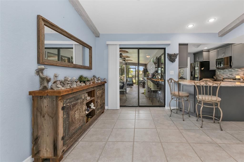 Active With Contract: $374,900 (3 beds, 2 baths, 1644 Square Feet)