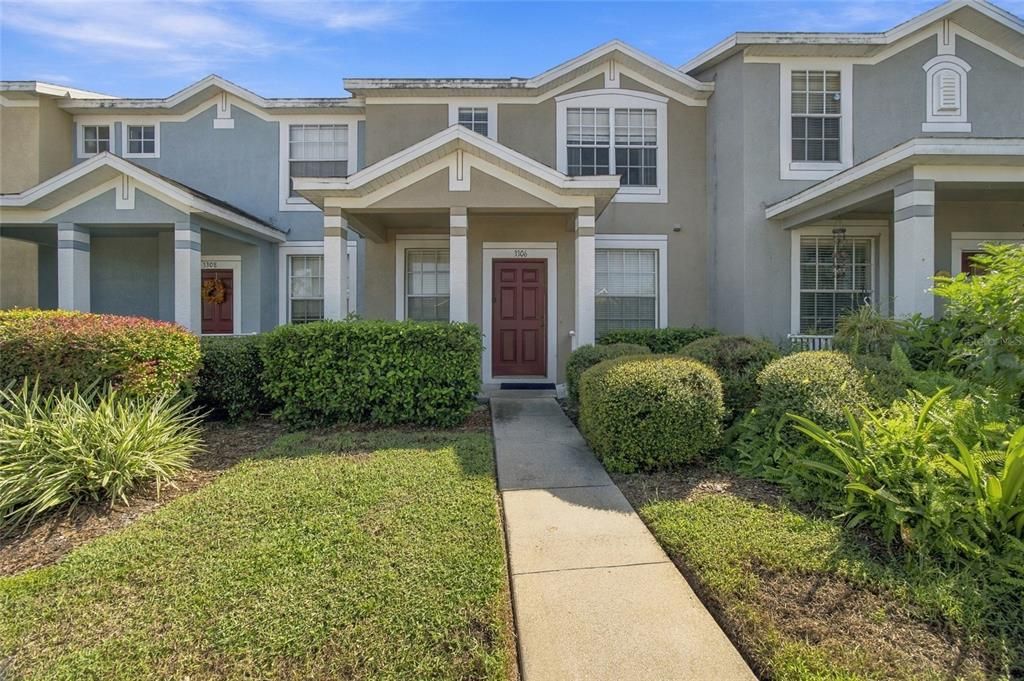 For Sale: $215,000 (2 beds, 2 baths, 1297 Square Feet)
