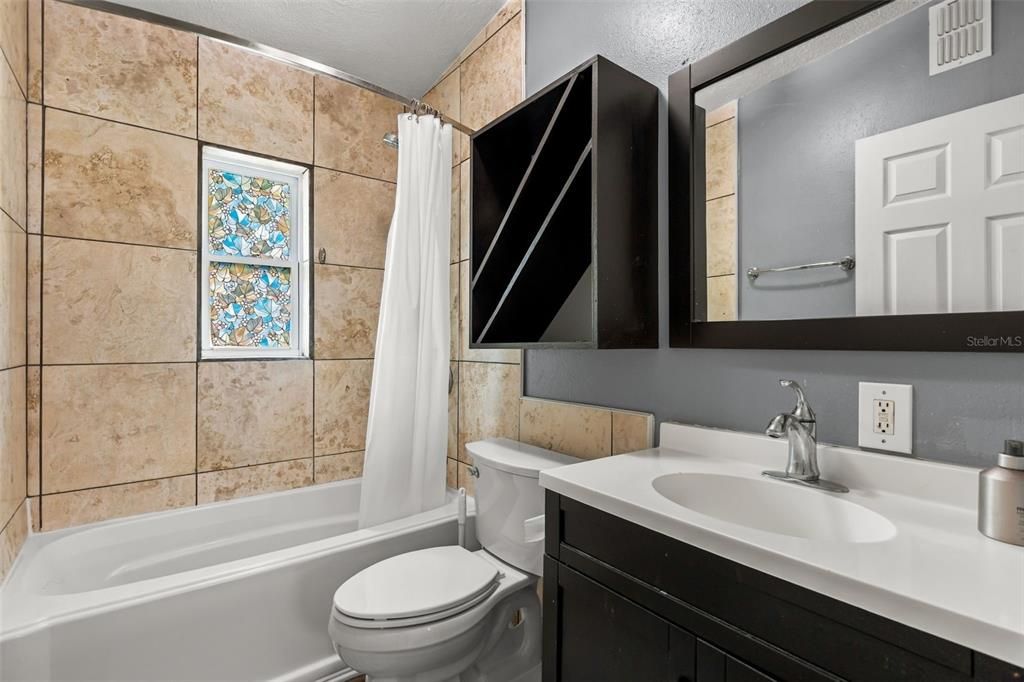 For Sale: $459,000 (3 beds, 2 baths, 1818 Square Feet)