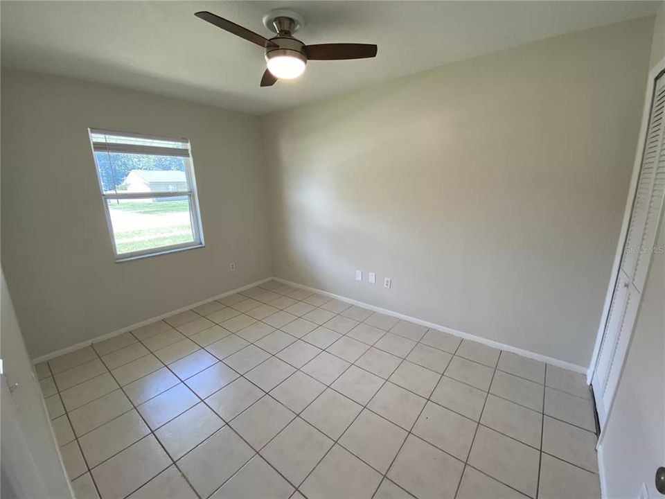 For Rent: $1,800 (2 beds, 1 baths, 918 Square Feet)