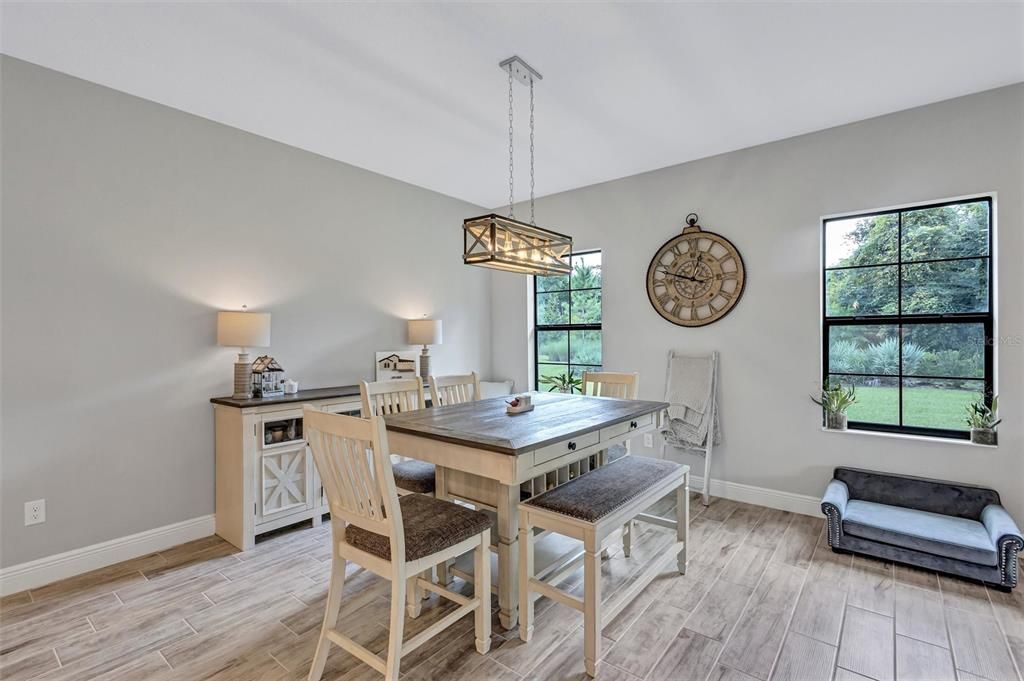 For Sale: $500,000 (3 beds, 3 baths, 2142 Square Feet)