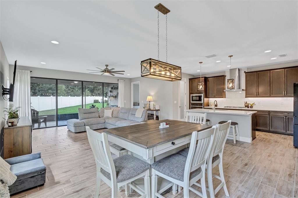For Sale: $500,000 (3 beds, 3 baths, 2142 Square Feet)