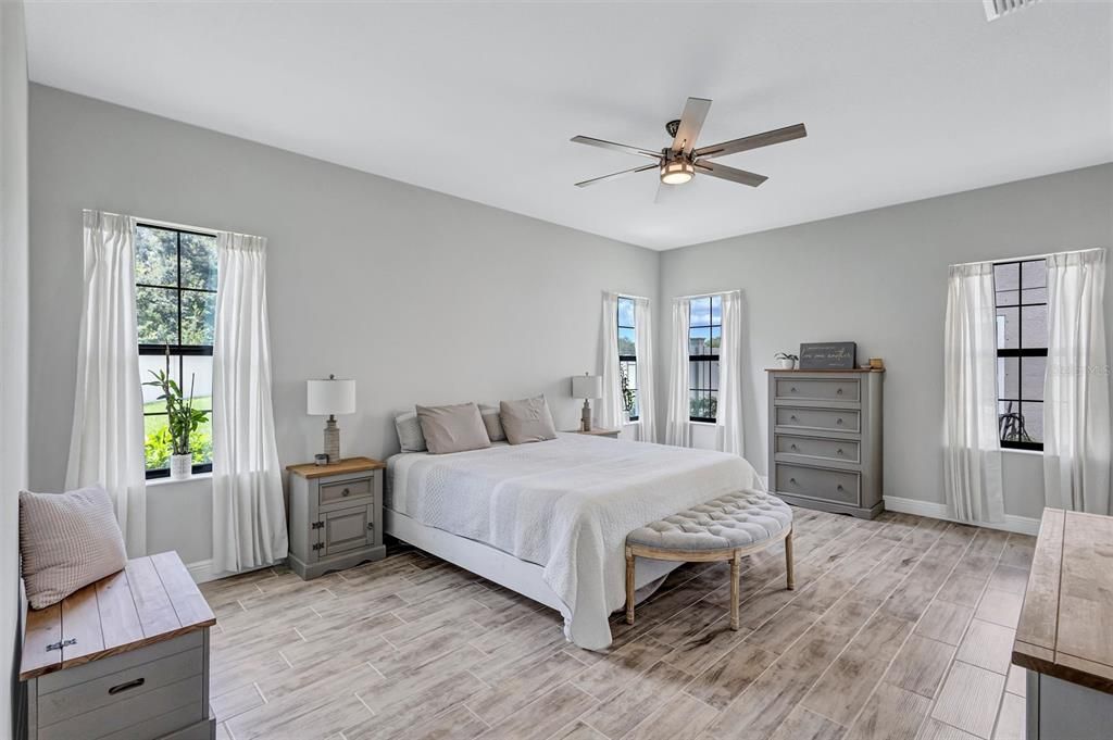 For Sale: $500,000 (3 beds, 3 baths, 2142 Square Feet)