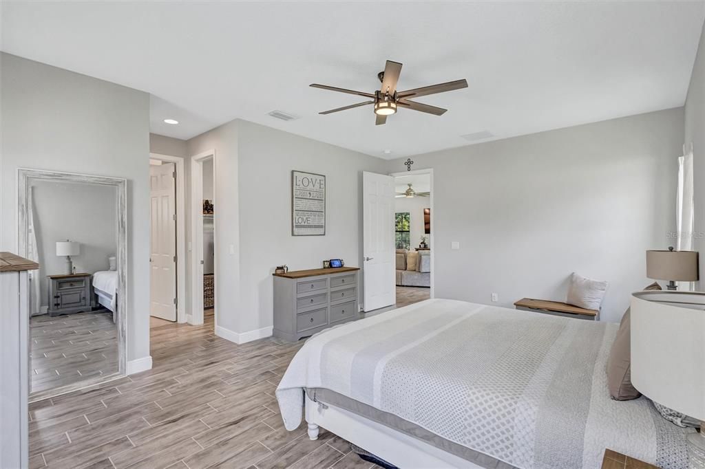 For Sale: $500,000 (3 beds, 3 baths, 2142 Square Feet)