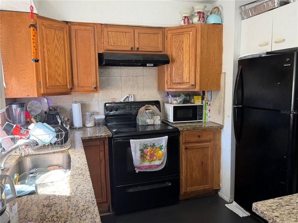 En Venta: $529,850 (6 camas, 0 baños, 2040 Pies cuadrados)