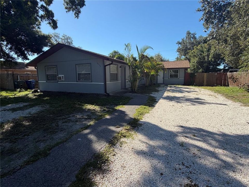 En Venta: $529,850 (6 camas, 0 baños, 2040 Pies cuadrados)