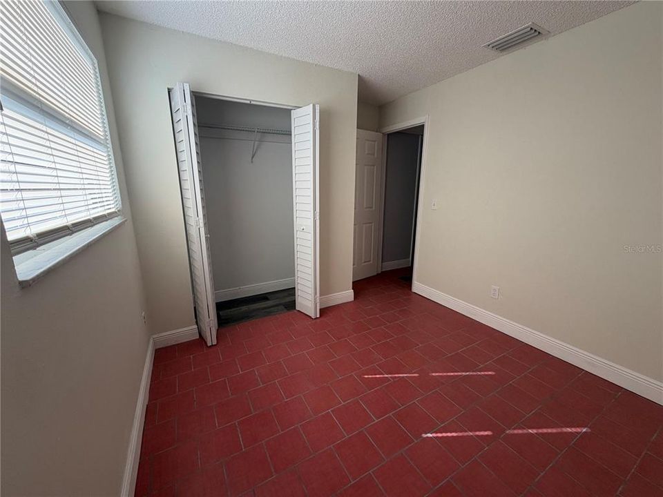 En Venta: $529,850 (6 camas, 0 baños, 2040 Pies cuadrados)