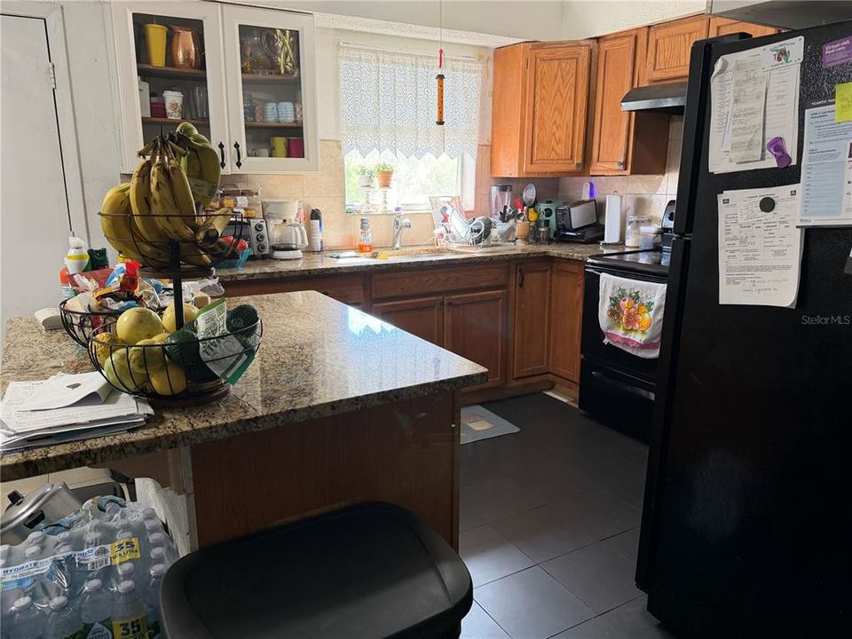 En Venta: $529,850 (6 camas, 0 baños, 2040 Pies cuadrados)