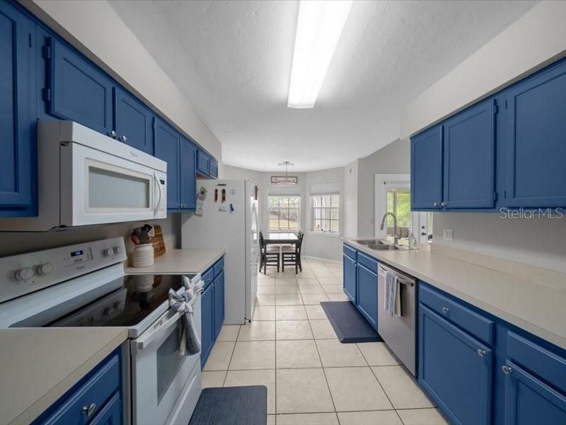 En Venta: $375,000 (3 camas, 2 baños, 1601 Pies cuadrados)