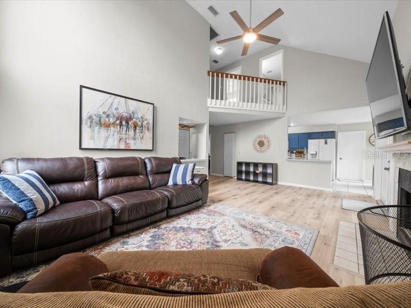 En Venta: $375,000 (3 camas, 2 baños, 1601 Pies cuadrados)