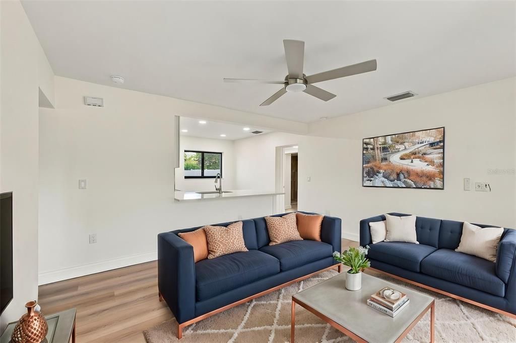 For Rent: $2,895 (3 beds, 2 baths, 985 Square Feet)