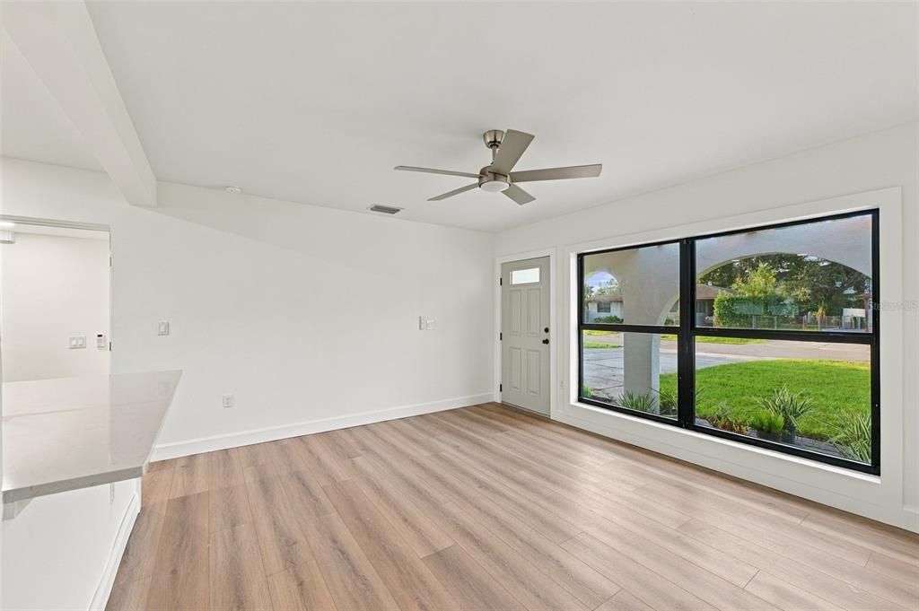 For Rent: $2,895 (3 beds, 2 baths, 985 Square Feet)