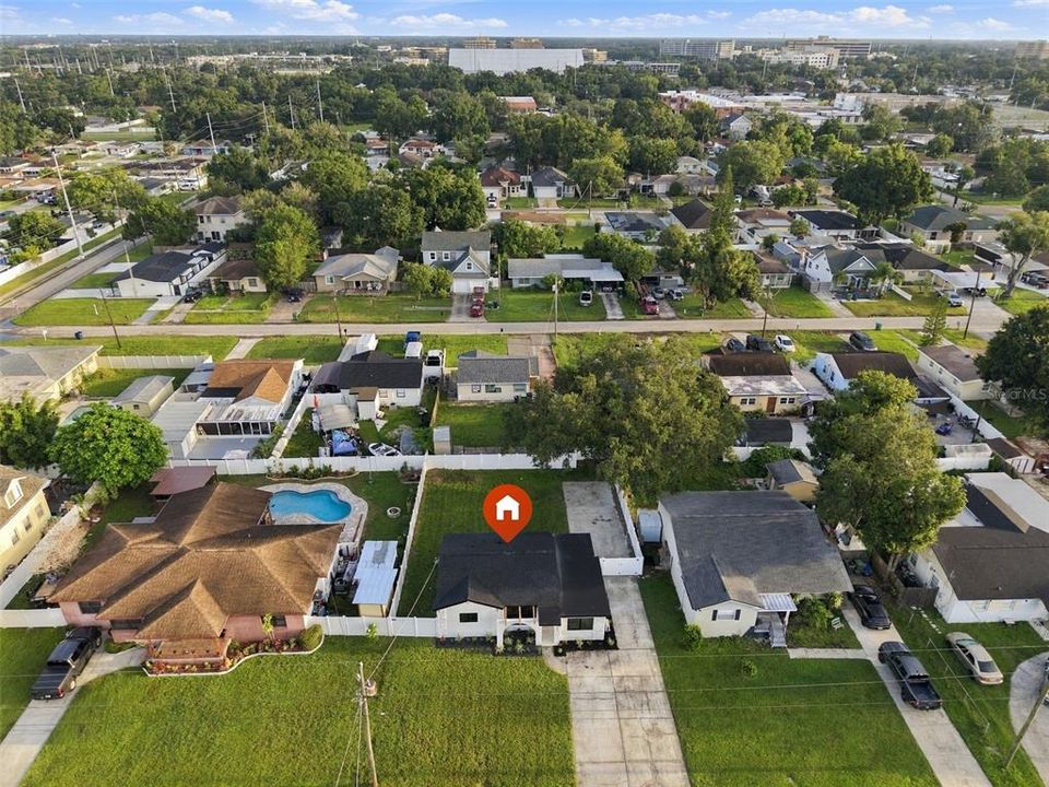 For Rent: $2,895 (3 beds, 2 baths, 985 Square Feet)