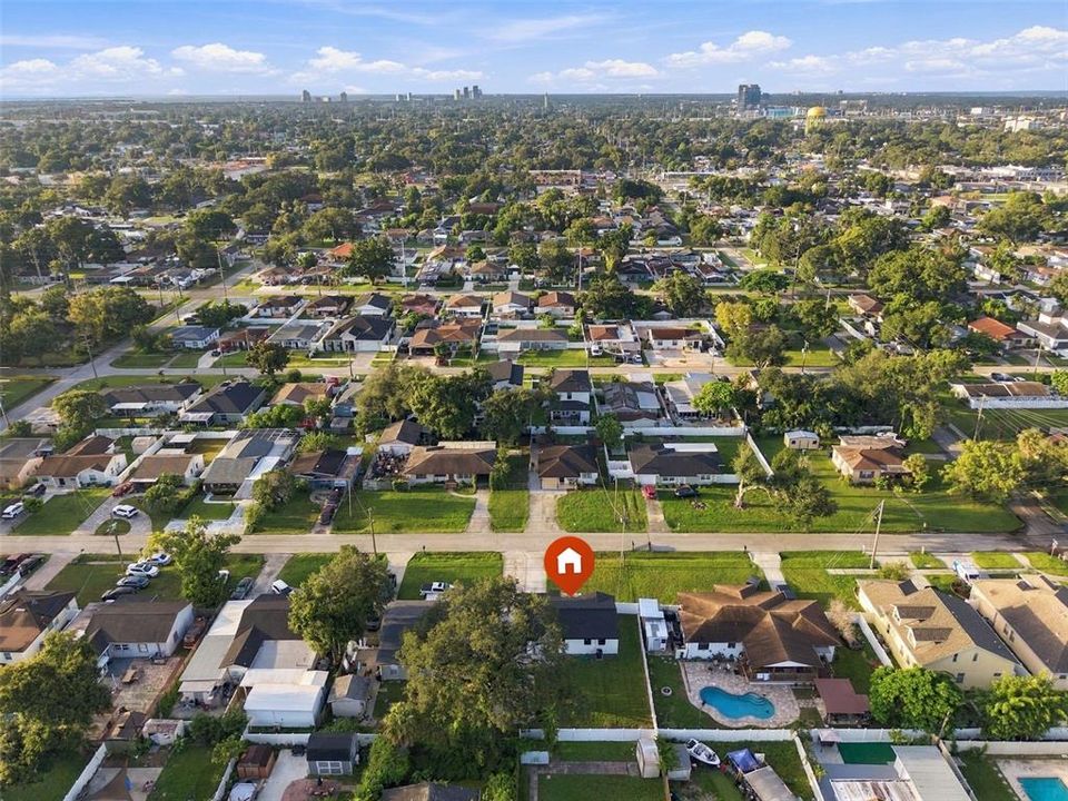 For Rent: $2,895 (3 beds, 2 baths, 985 Square Feet)