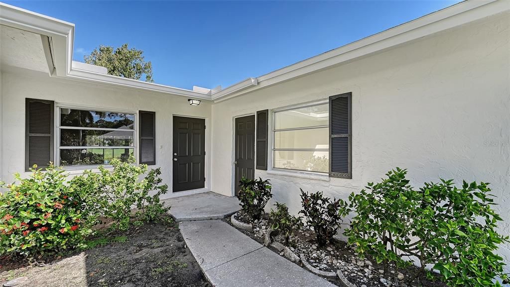 For Sale: $249,500 (2 beds, 2 baths, 1369 Square Feet)