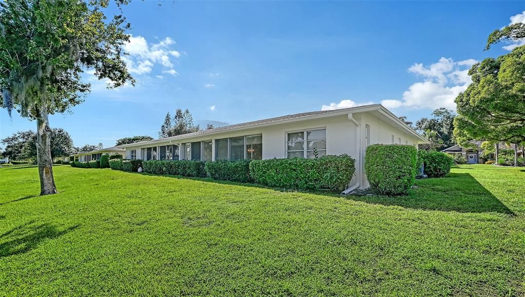 For Sale: $249,500 (2 beds, 2 baths, 1369 Square Feet)