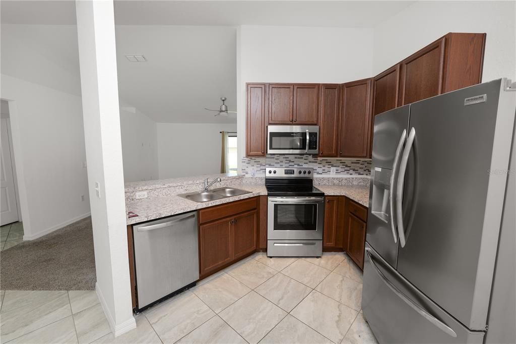 En Venta: $309,900 (3 camas, 2 baños, 1380 Pies cuadrados)