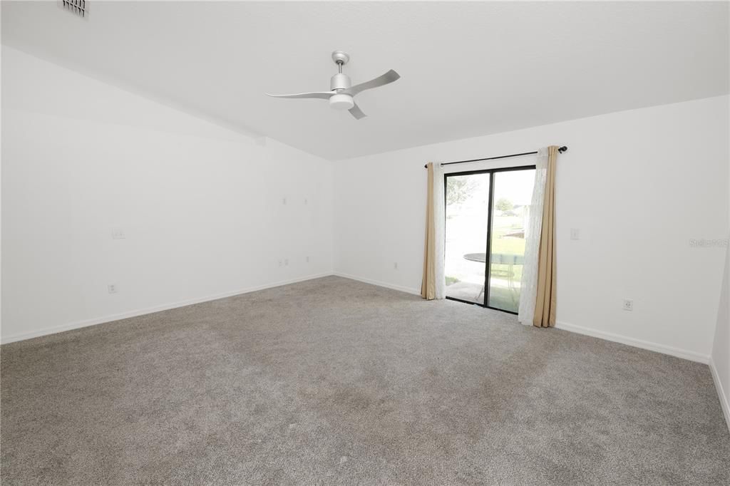 En Venta: $309,900 (3 camas, 2 baños, 1380 Pies cuadrados)