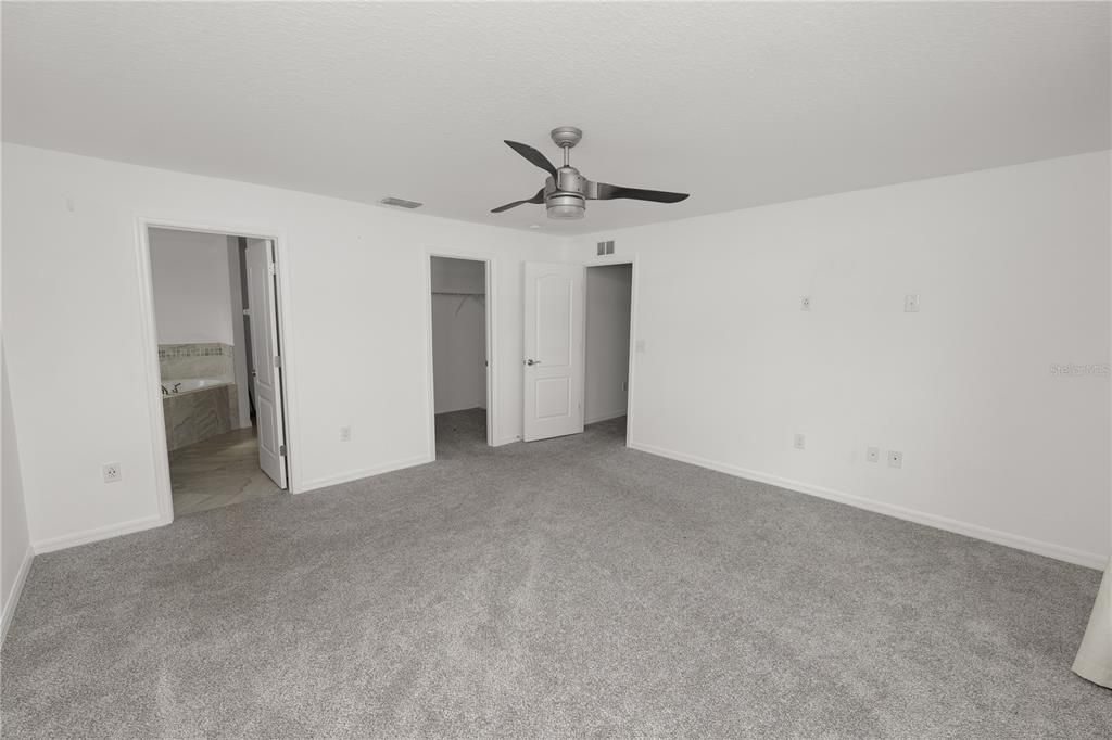 En Venta: $309,900 (3 camas, 2 baños, 1380 Pies cuadrados)