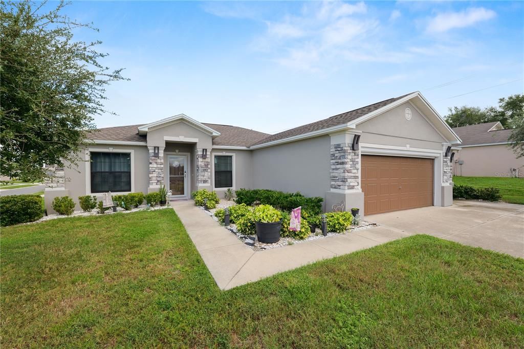 En Venta: $309,900 (3 camas, 2 baños, 1380 Pies cuadrados)