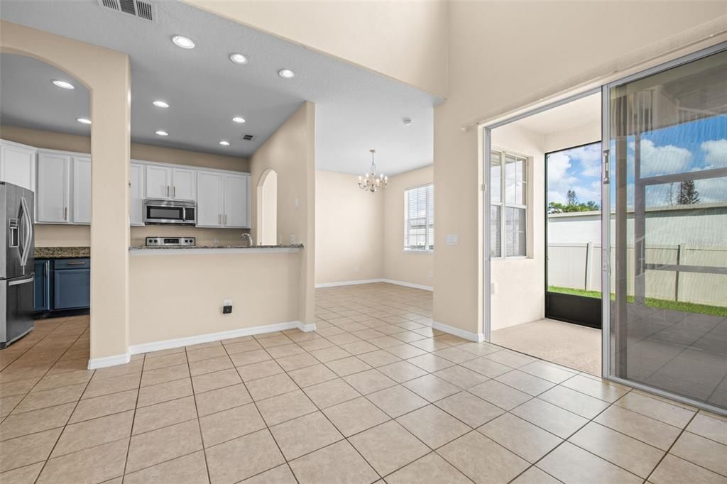 For Sale: $325,000 (3 beds, 2 baths, 2079 Square Feet)