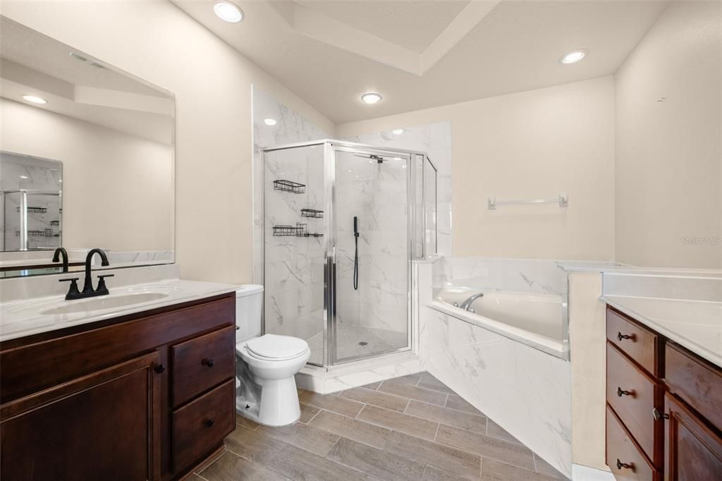 For Sale: $325,000 (3 beds, 2 baths, 2079 Square Feet)