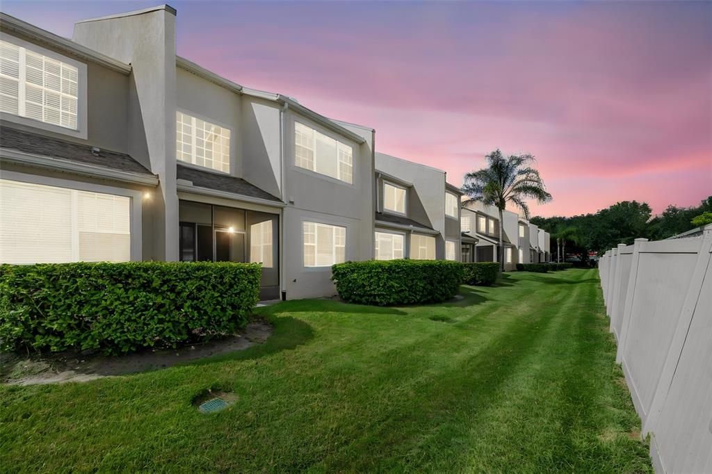 For Sale: $325,000 (3 beds, 2 baths, 2079 Square Feet)
