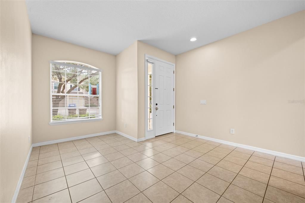For Sale: $325,000 (3 beds, 2 baths, 2079 Square Feet)