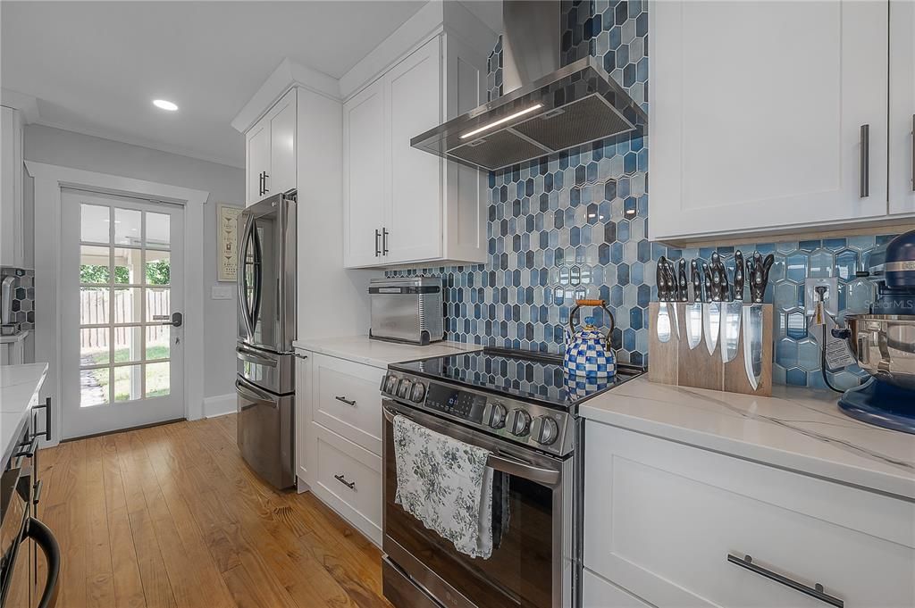 En Venta: $710,000 (4 camas, 3 baños, 1892 Pies cuadrados)