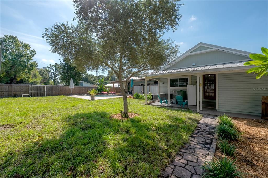 En Venta: $710,000 (4 camas, 3 baños, 1892 Pies cuadrados)