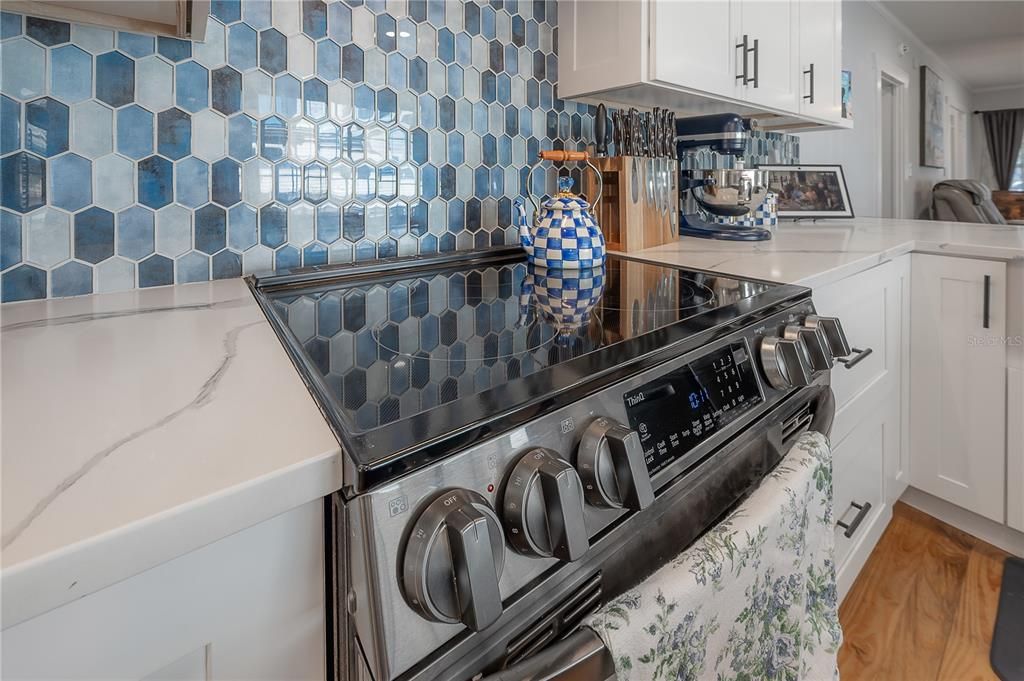 En Venta: $710,000 (4 camas, 3 baños, 1892 Pies cuadrados)