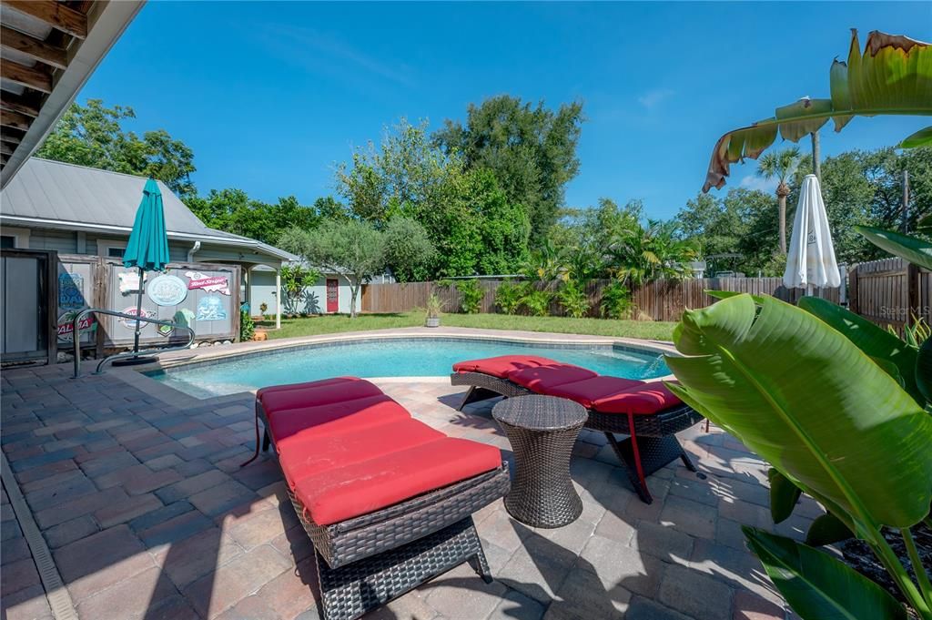 En Venta: $710,000 (4 camas, 3 baños, 1892 Pies cuadrados)