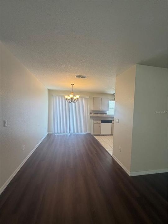 В аренду: $1,600 (3 спален, 2 ванн, 1320 Квадратных фут)