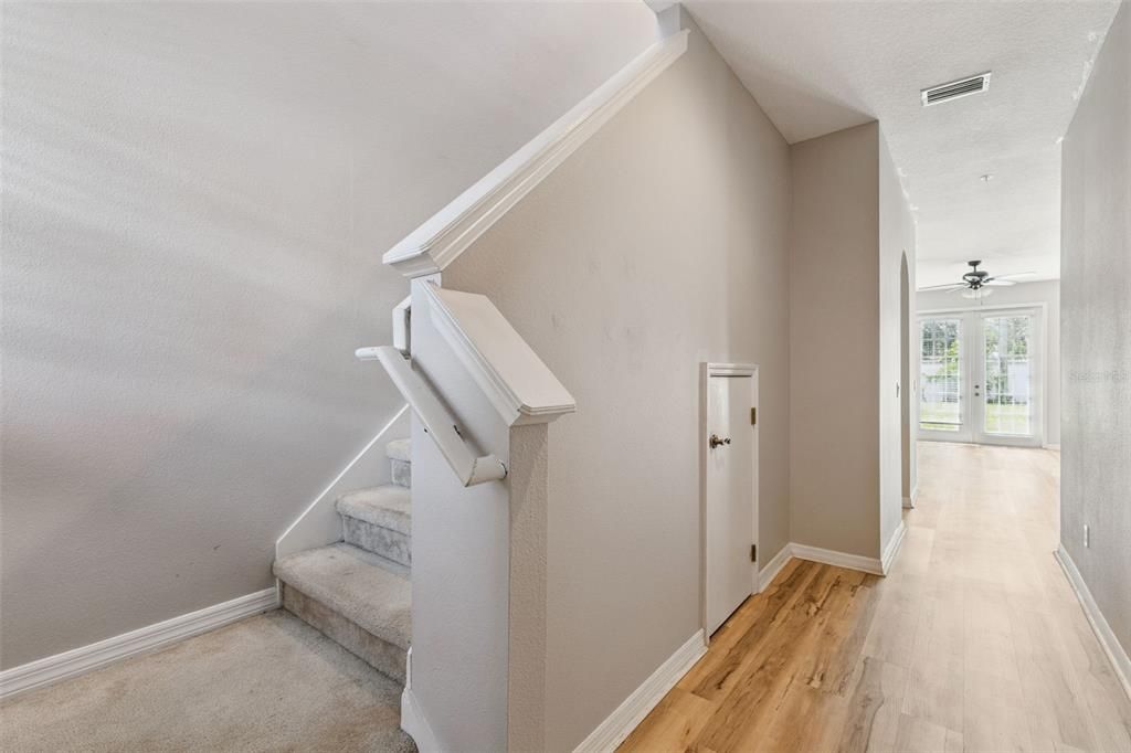En Venta: $330,000 (2 camas, 2 baños, 1558 Pies cuadrados)