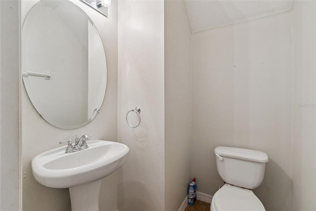 En Venta: $330,000 (2 camas, 2 baños, 1558 Pies cuadrados)