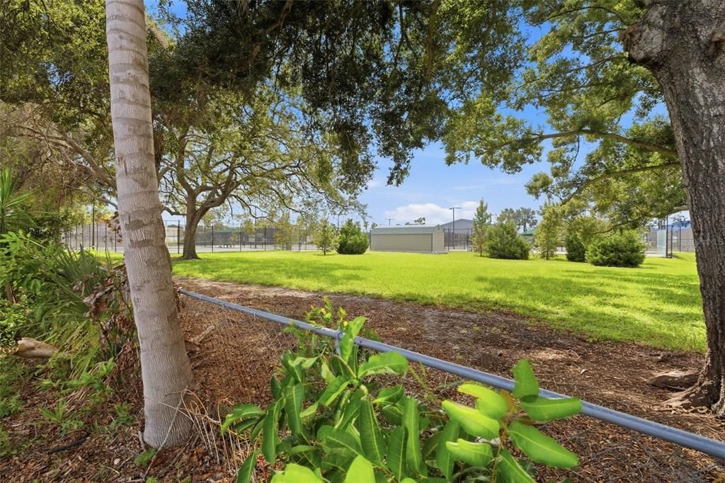 En Venta: $549,900 (4 camas, 3 baños, 1470 Pies cuadrados)
